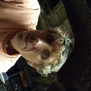 Meet your Posher, Aaron